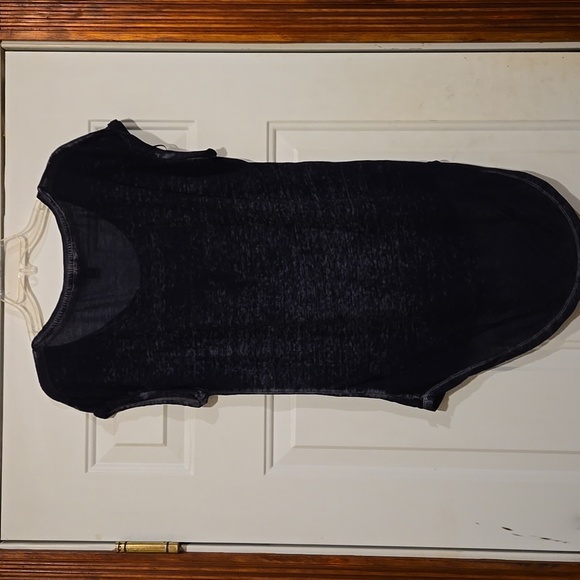 Star Wars Rock & Republic R2D2 Navy Blue Sheer Tissue Top - Medium - Picture 3 of 9